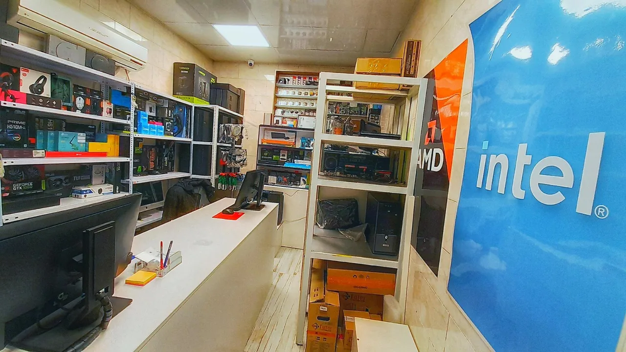 فروشگاه لپتاپ و کامپیوتر زنگارکی - تصویر 3