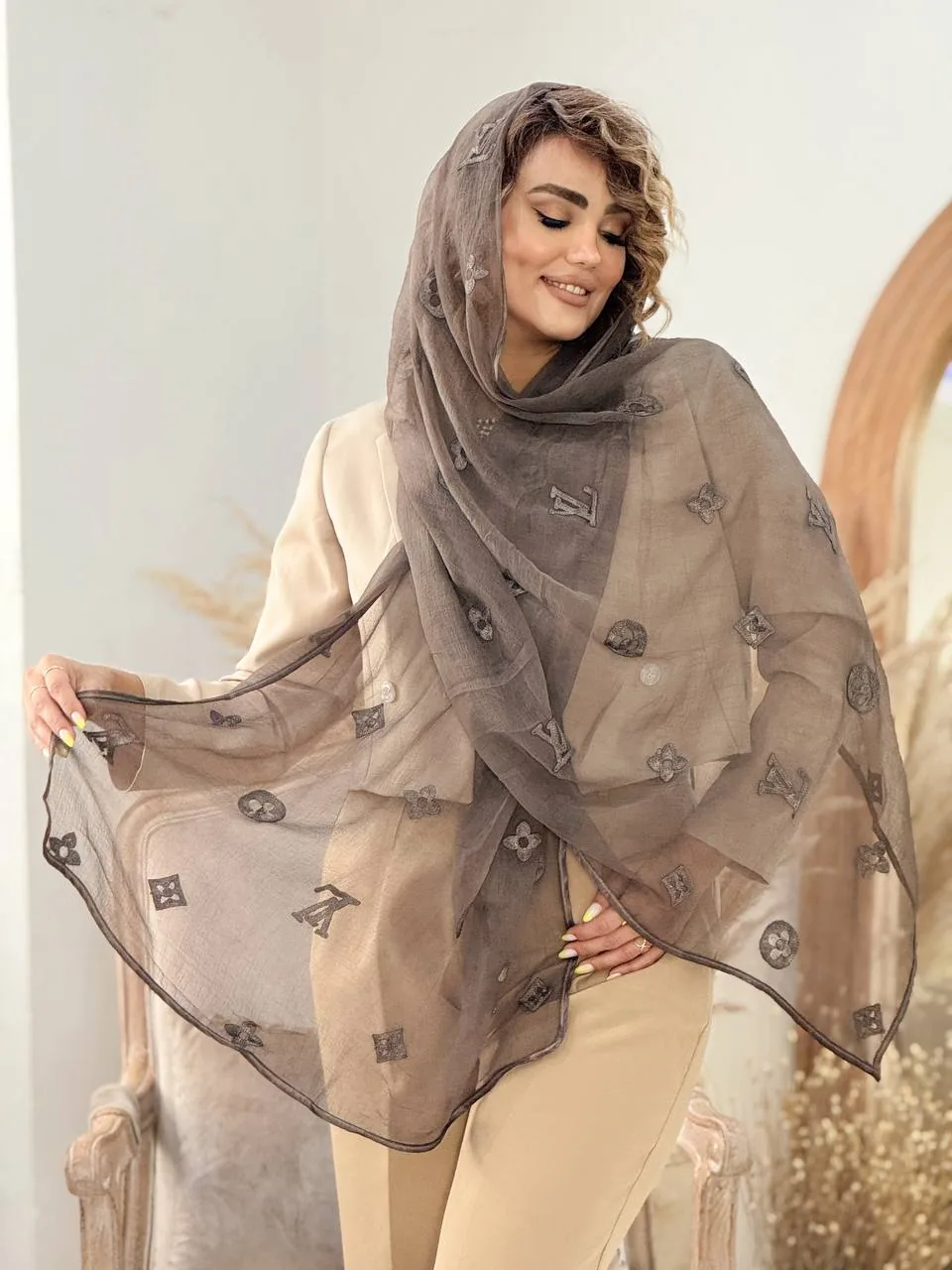 شال و روسری آس