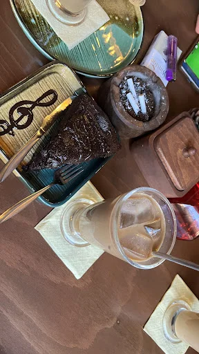 کافه لانه - کافی شاپ در تبریز