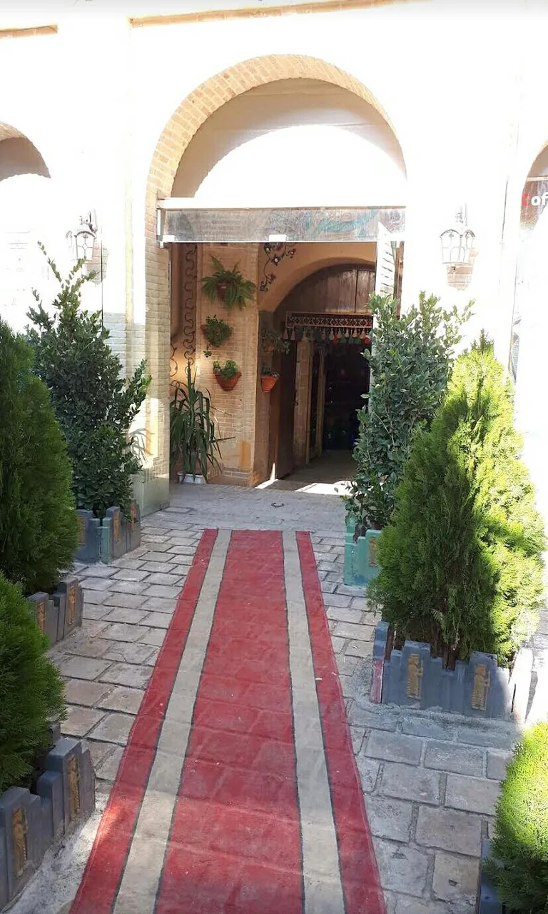 رستوران و سفره خانه سنتی حجره - تصویر 3