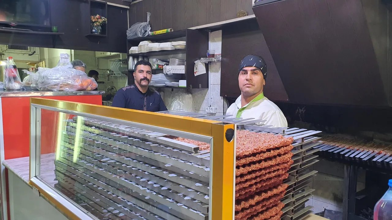 کبابی اکبری - تصویر 3