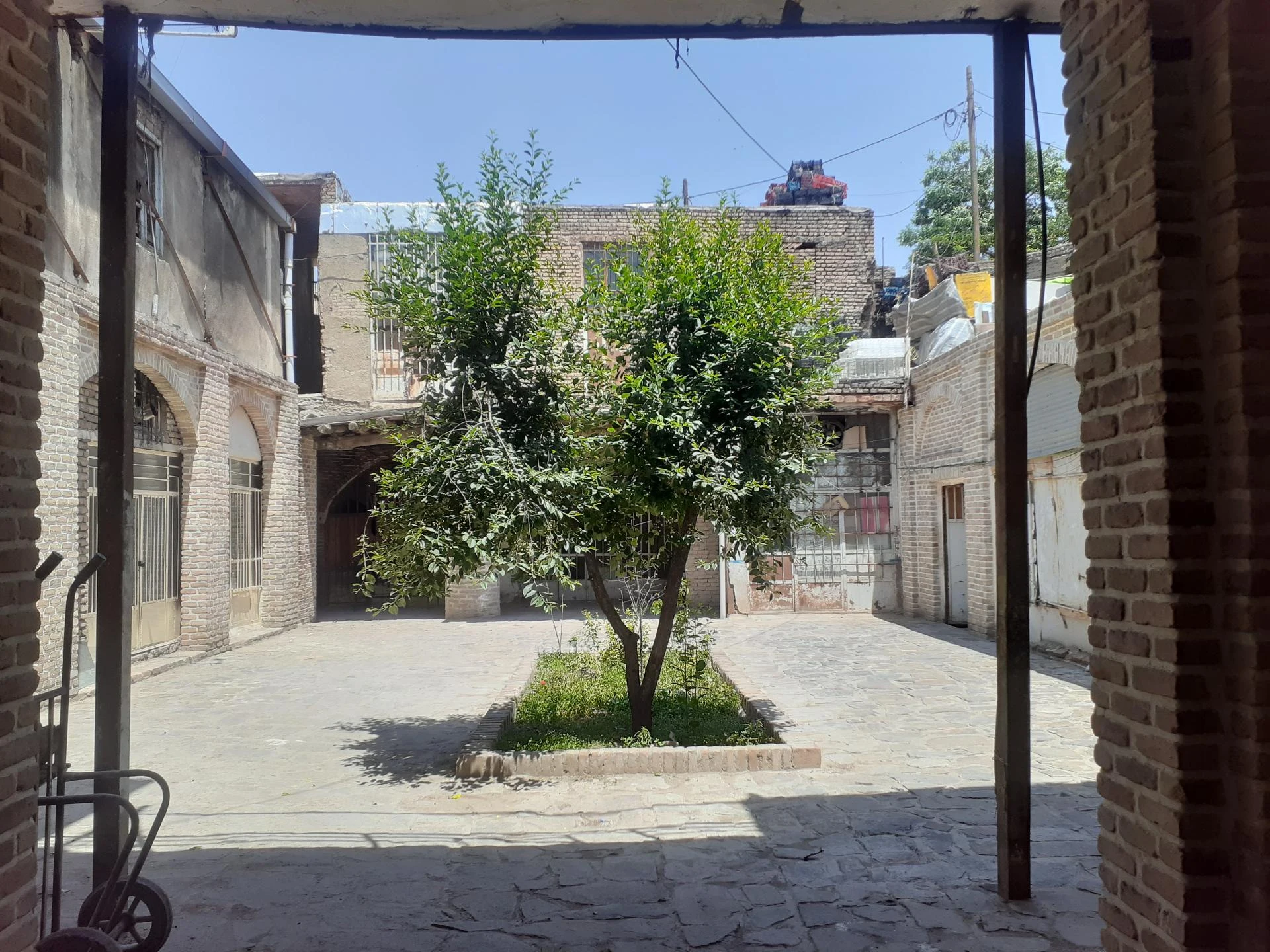 عمارت جواهری(جنانی) - رستوران در همدان - تصویر 4