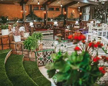 رستوران سنتی عمارت دیبا