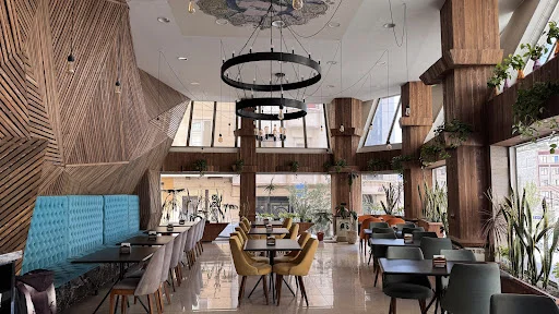 کافه رستوران ایتالیایی لانژ