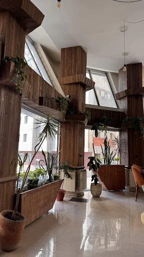 کافه رستوران ایتالیایی لانژ