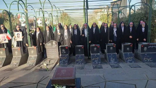 دبیرستان حضرت زینب( س)