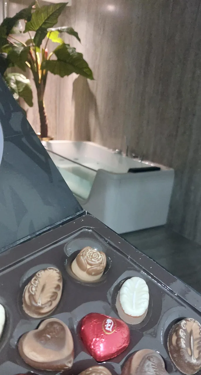 مرکزماساژ و اسپا پریاس
