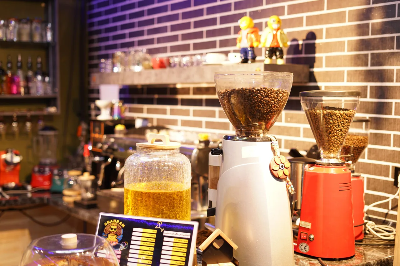 کافه شهرام  Shahram Cafe - تصویر 5