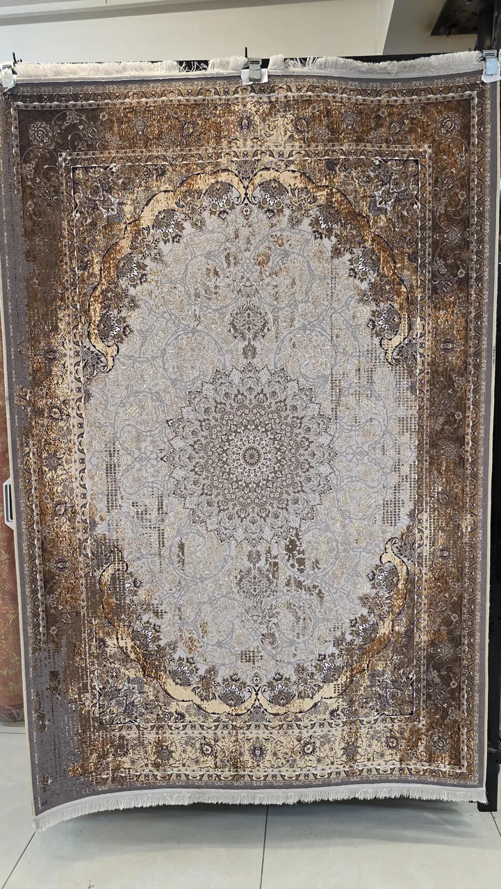 فرش شیرازی - تصویر 2