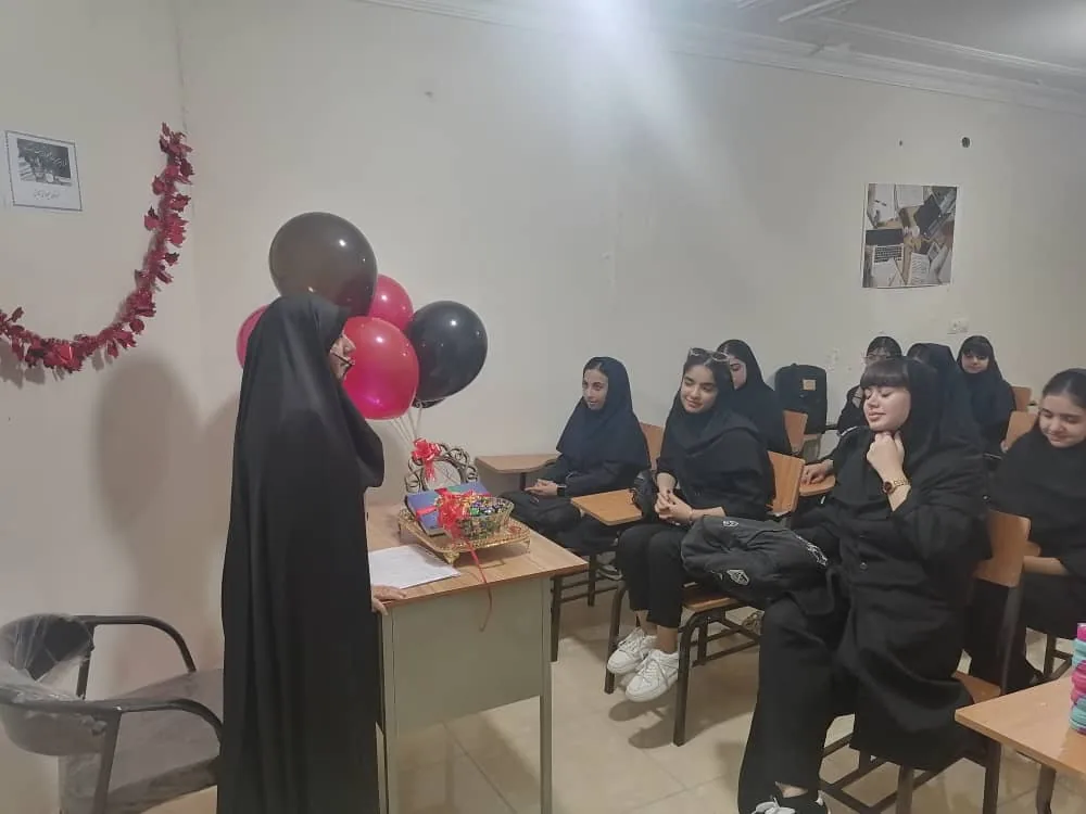 هنرستان دخترانه غیر دولتی تلاش - تصویر 4