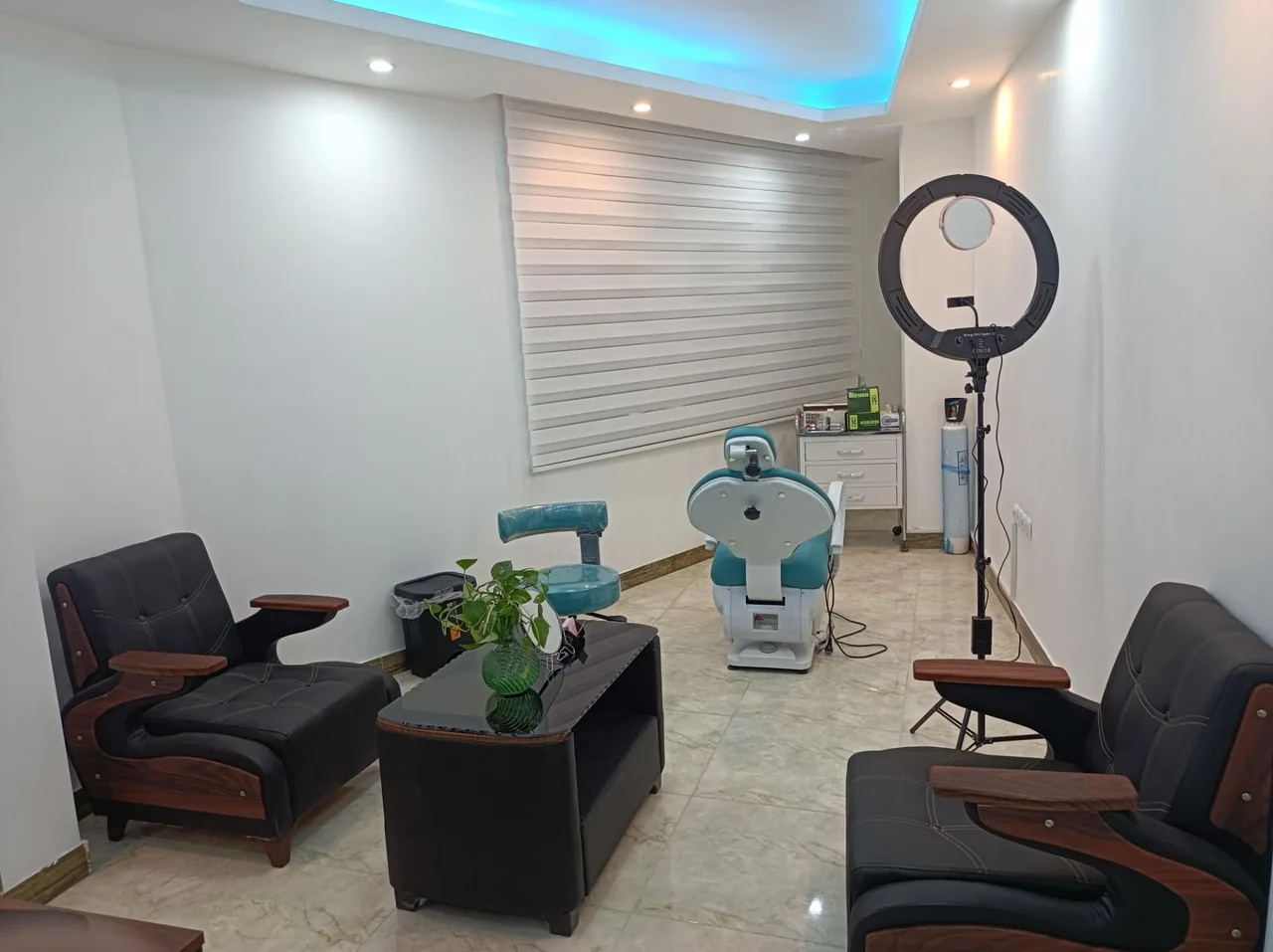 کلینیک زیبایی و لیزر موهای زائد برنا - تصویر 2