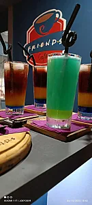 کافه فرندز cafe friends