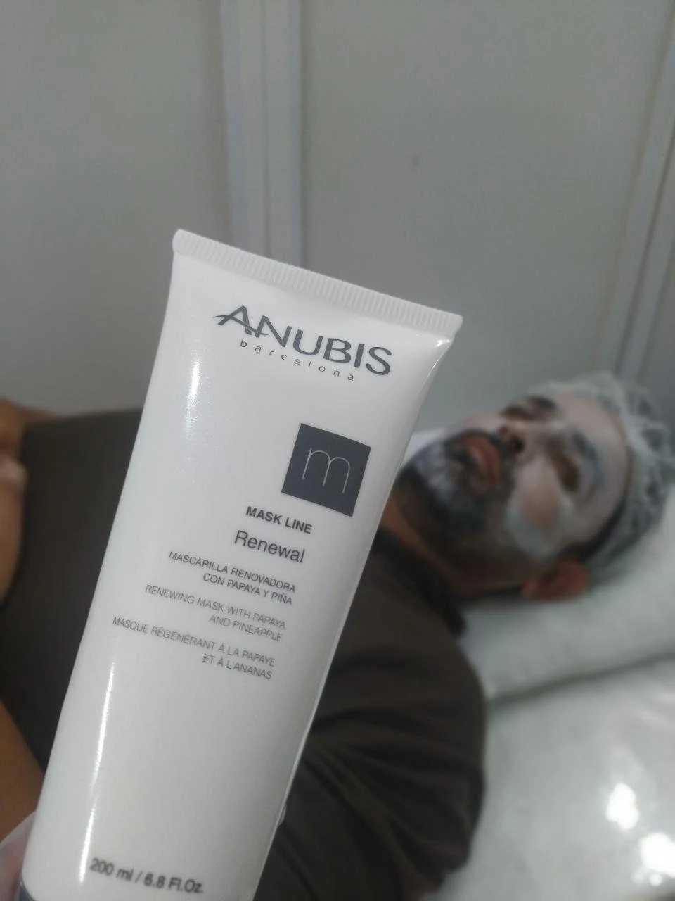 فشیال و پاکسازی تخصصی پوست آرامیس - تصویر 2