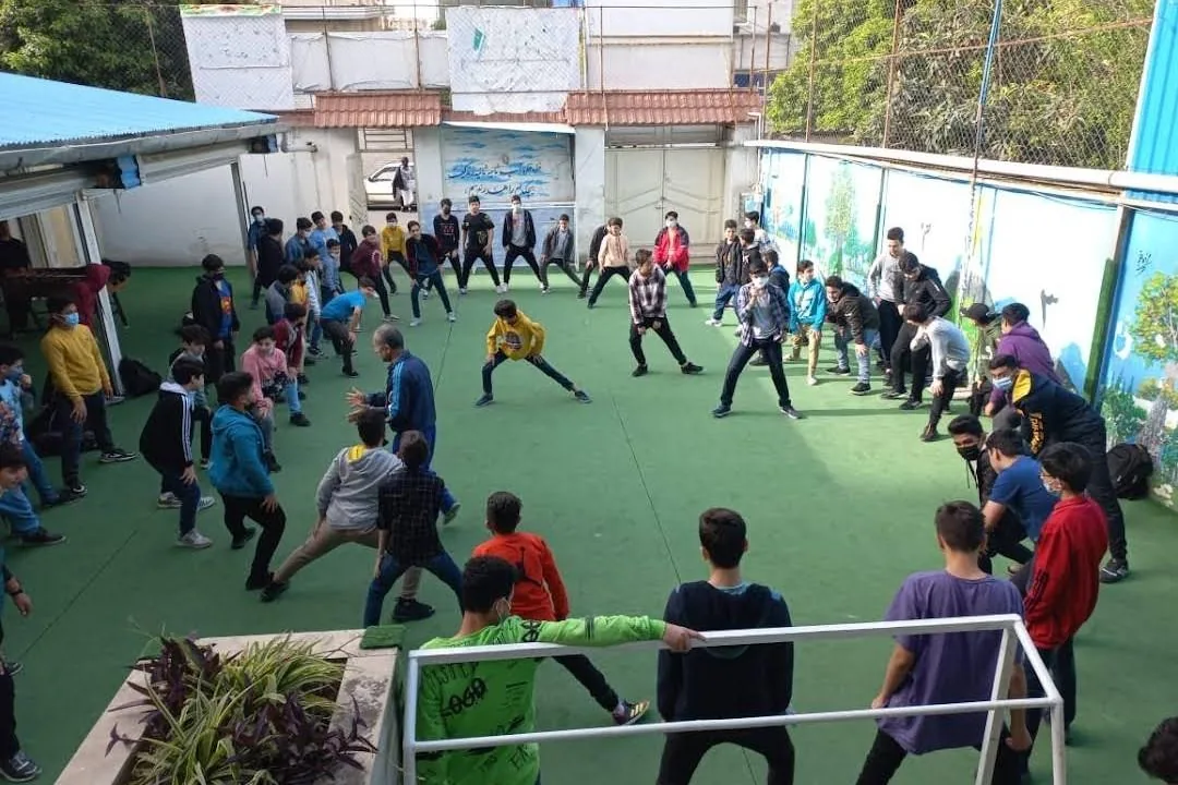 دبیرستان تمام هوشمند کوشیار - تصویر 2
