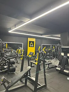 باشگاه ورزشی 3جیم