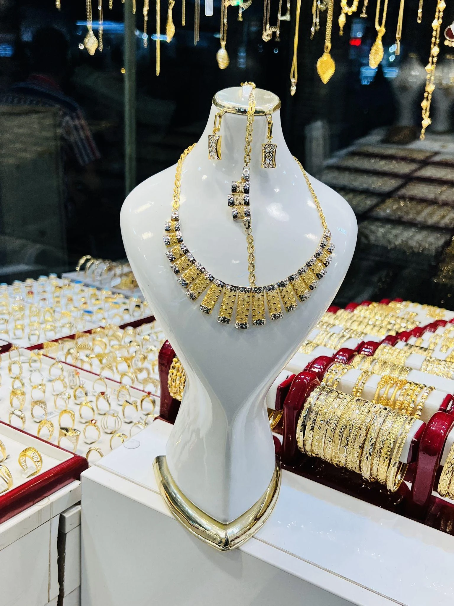 طلا تاراز