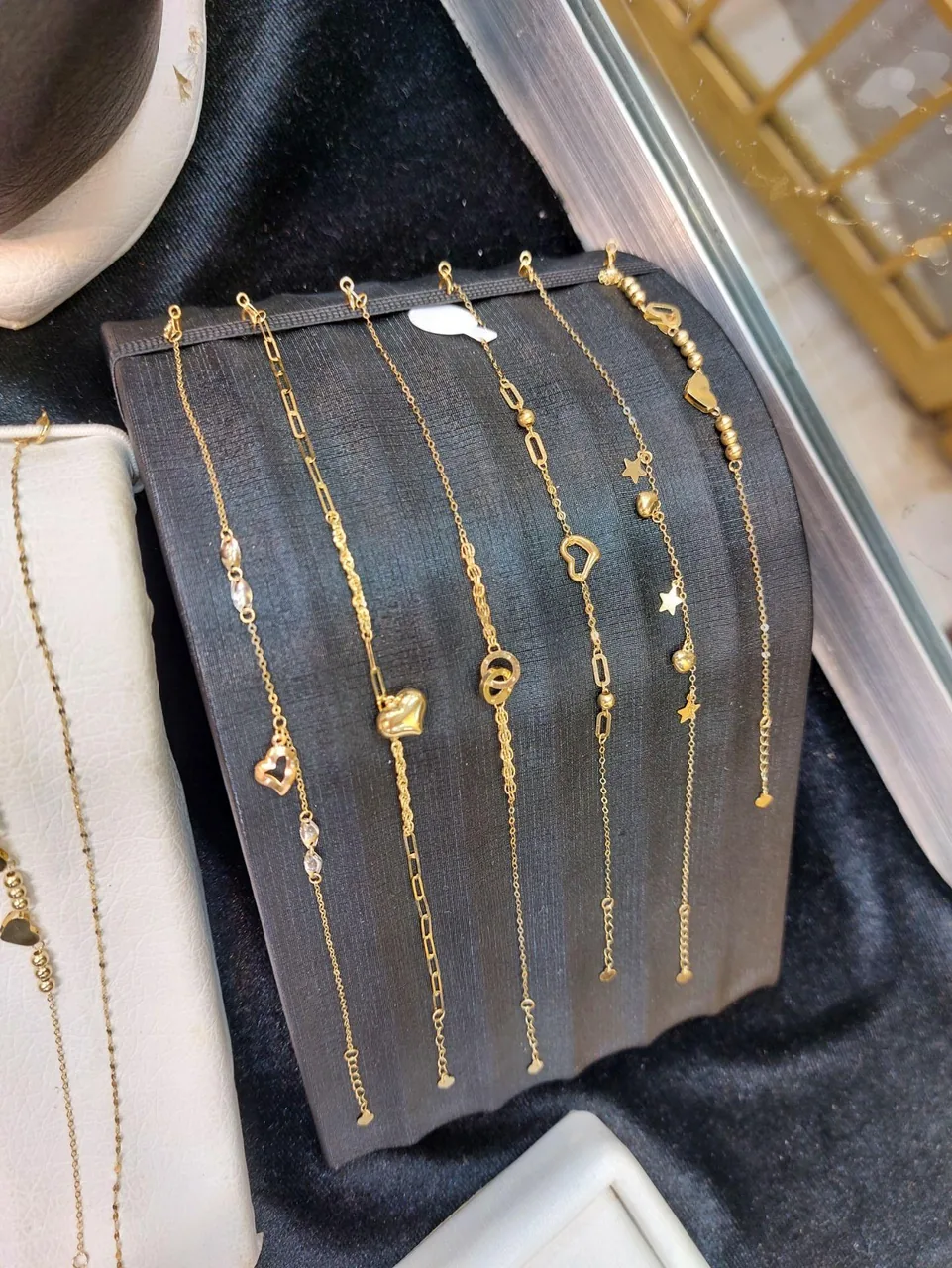 گالری طلای بیتا مکوندی - تصویر 2