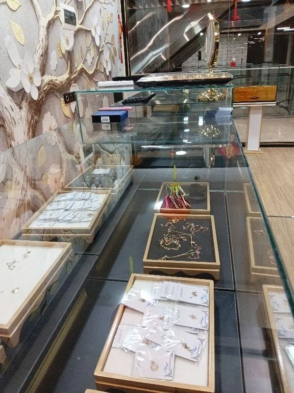 گالری و طلاسازی شادا