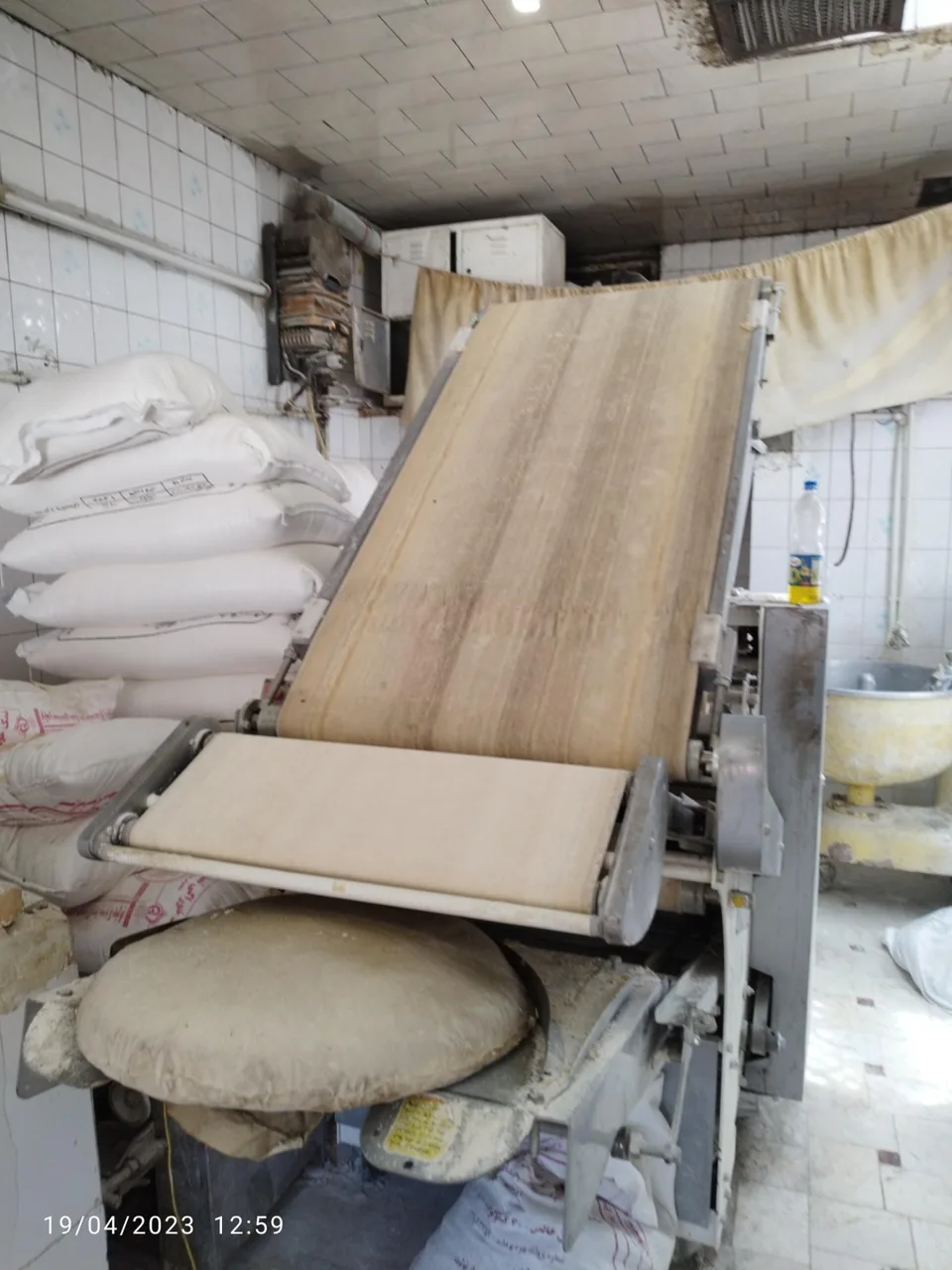 نانوایی لواش سنتی تنوری قزوین کهن - تصویر 2
