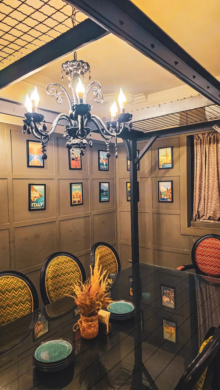رستوران آروشه