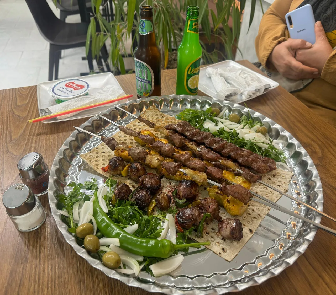کبابی اقاجون - تصویر 5