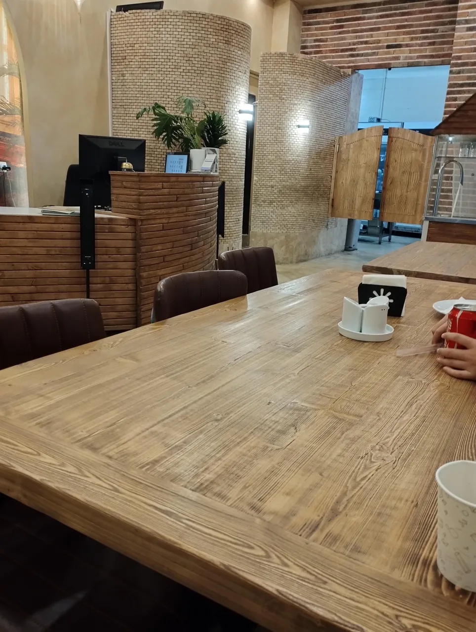 رستوران باغچه باربیکیو