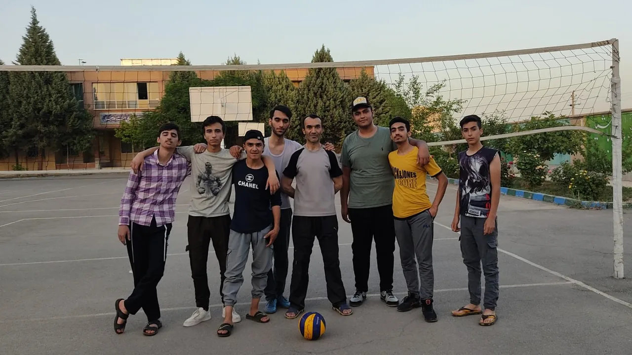 دبیرستان نمونه دولتی علامه جعفری - دوره دوم - تصویر 2