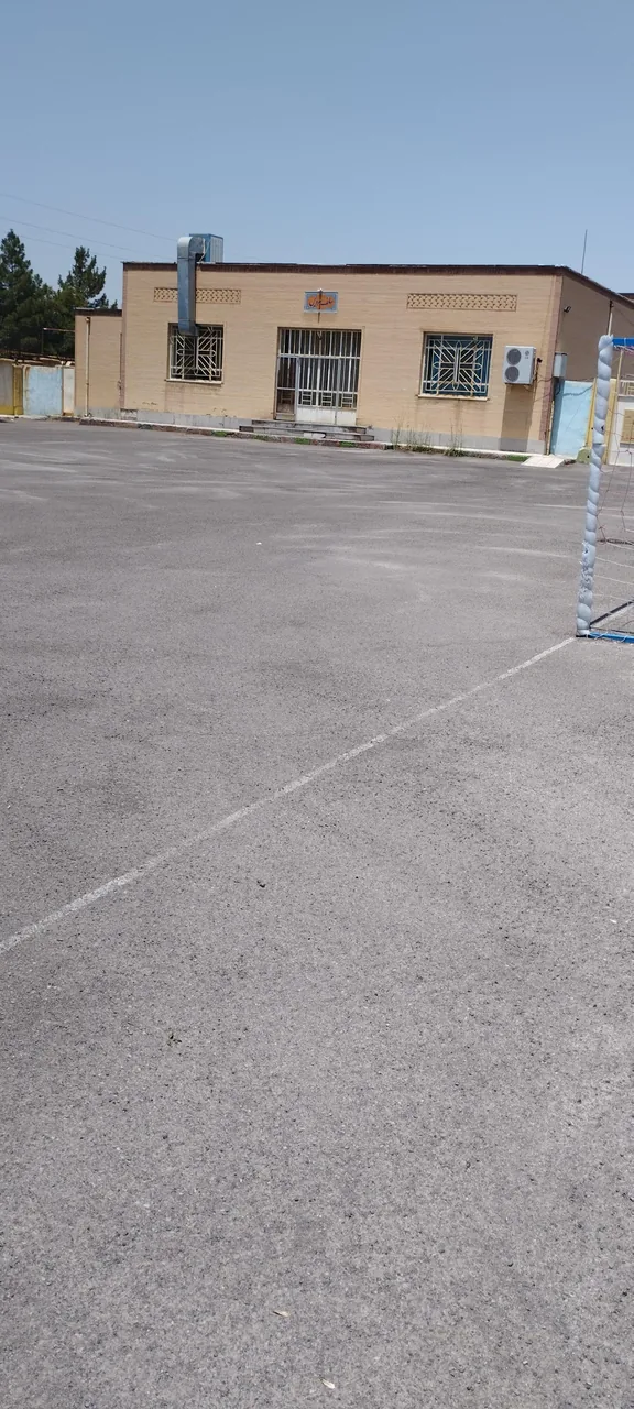 مدرسه پسرانه جانزاده - تصویر 2
