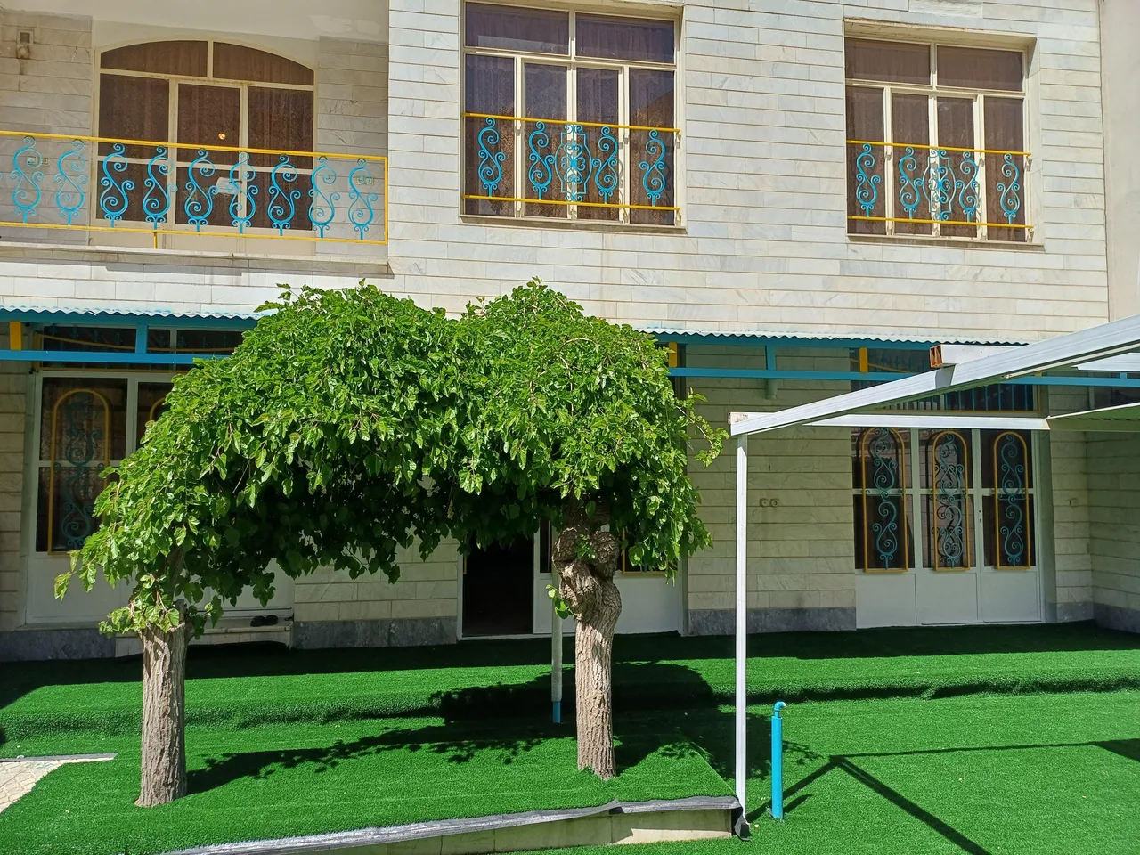دبستان وپیش دبستانی دخترانه روشنا - مدرسه در اراک