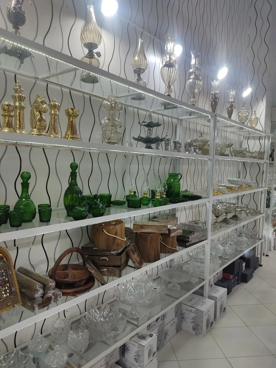 فروشگاه بلوریجات بهاران - تصویر 4
