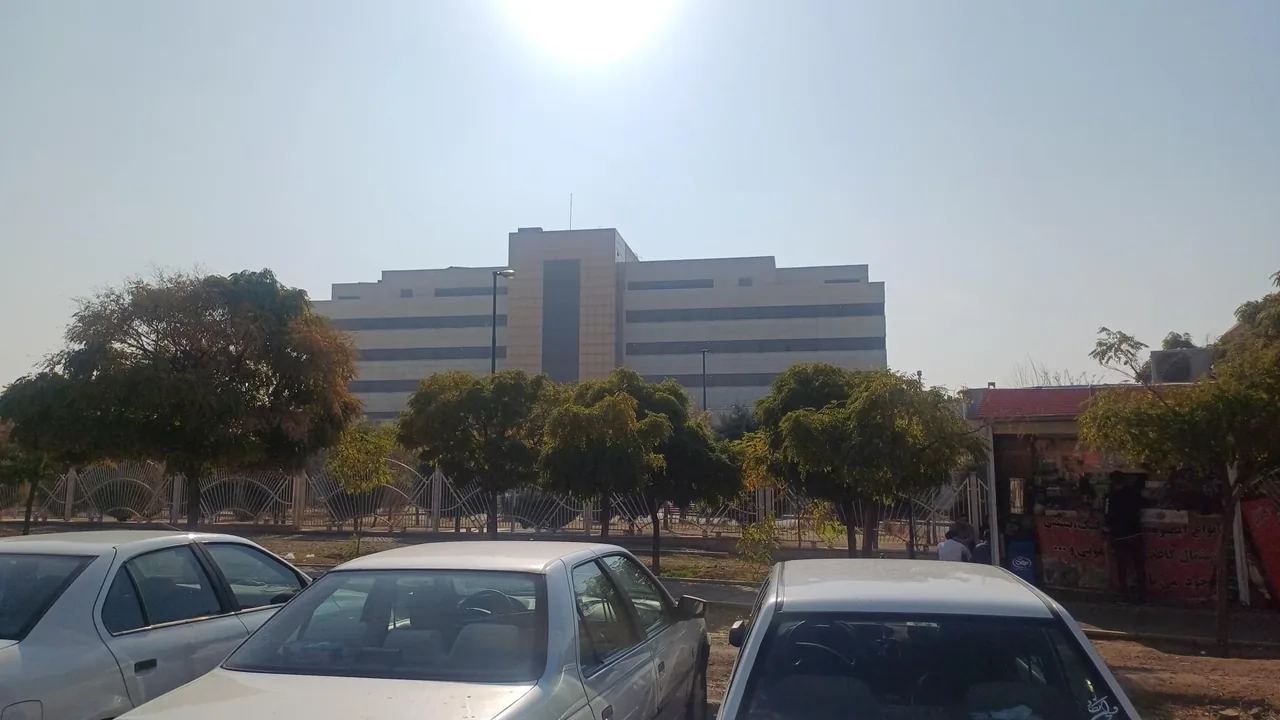 بیمارستان آموزشی و درمانی ولایت - تصویر 4