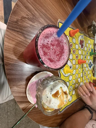 کافه بختیار