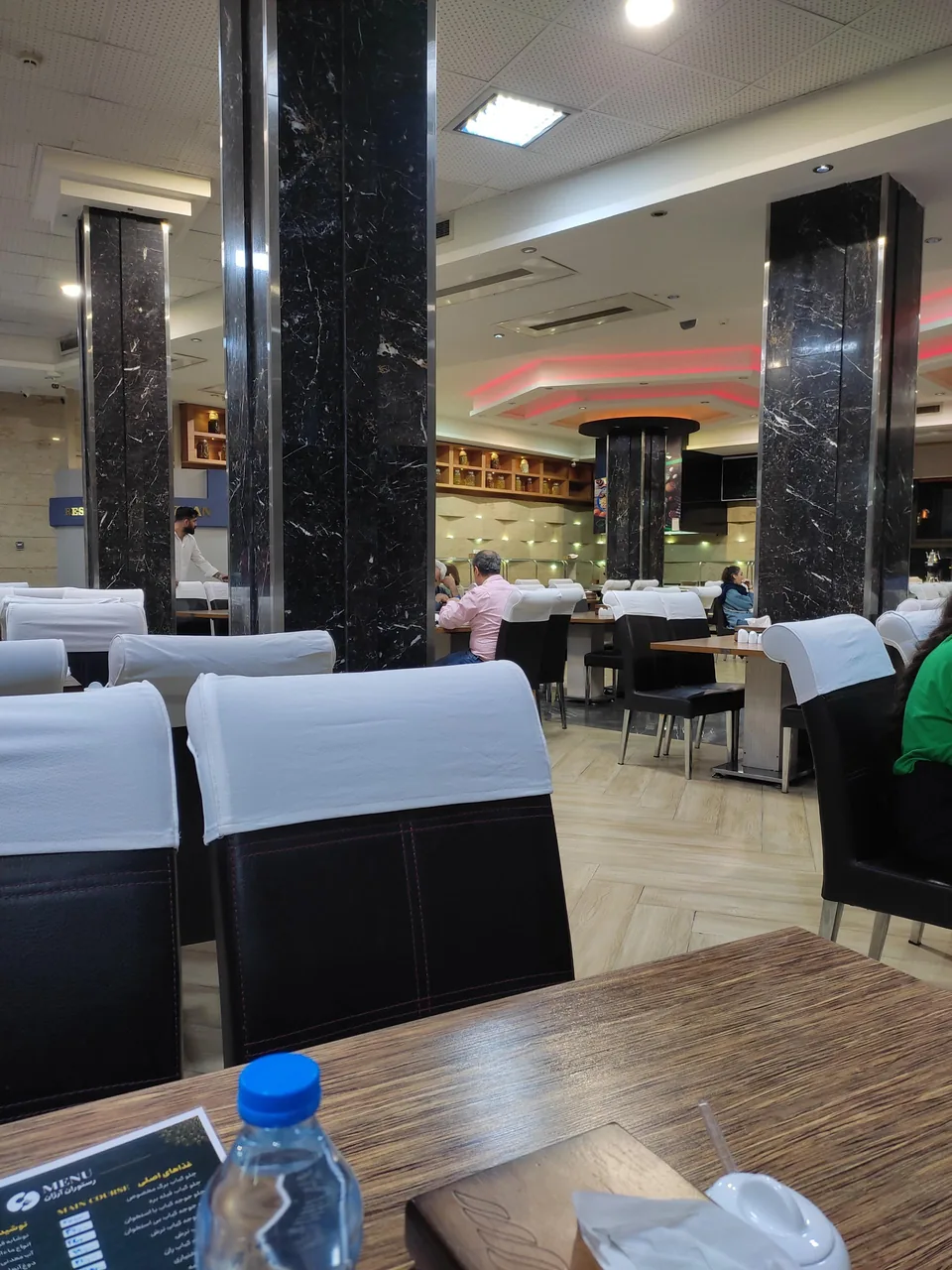 رستوران و بوفه صبحانه آرژان - تصویر 2