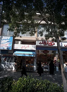 کمک دندانپزشک تجربی و دندانساز حسین کریمی