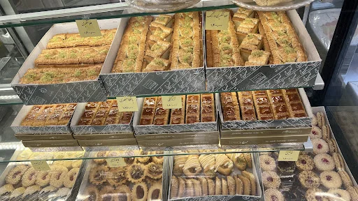 شیرینی فروشی تصاج