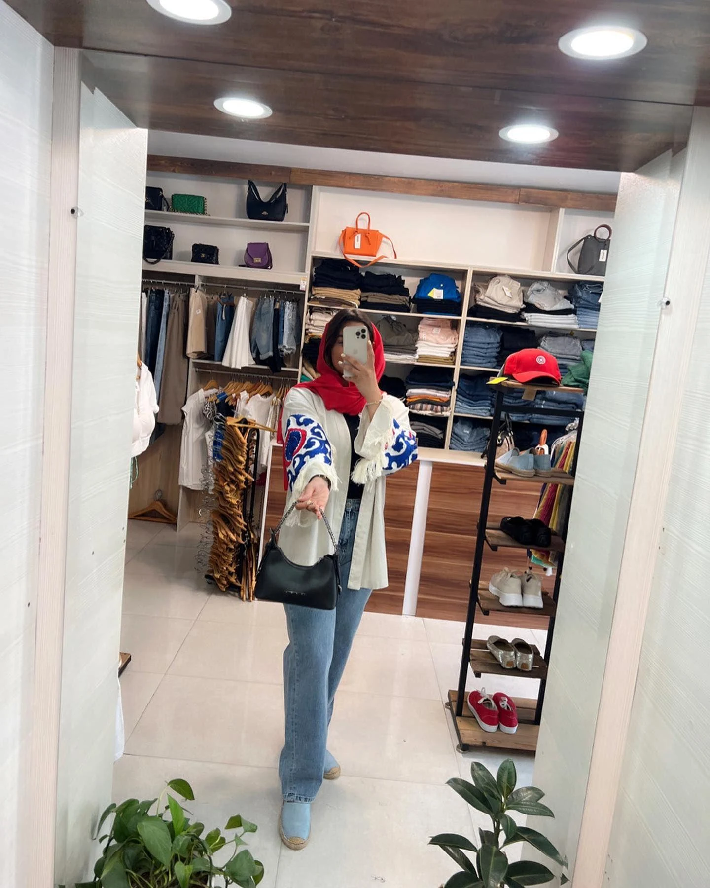 پوشاک زنانه تندیس