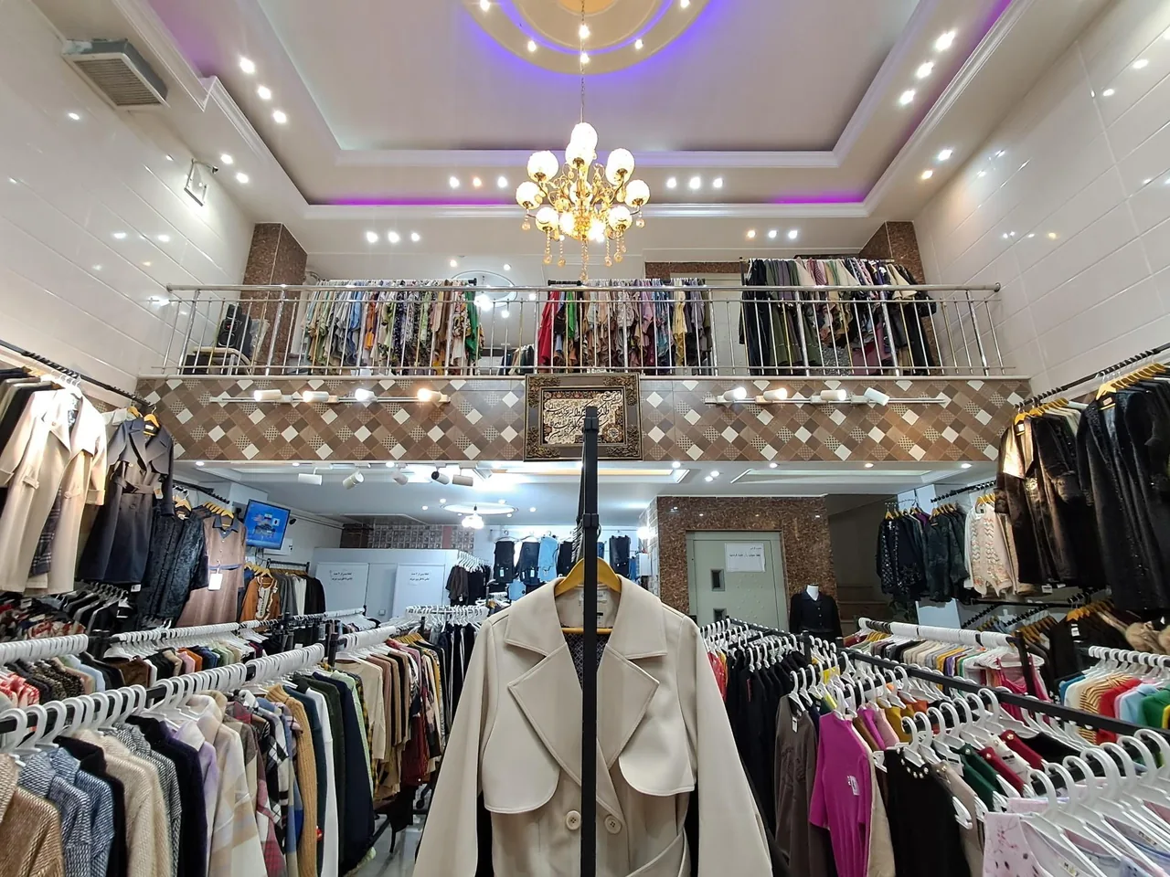 پوشاک ماه پوش - پوشاک (عمومی) در زنجان - تصویر 4