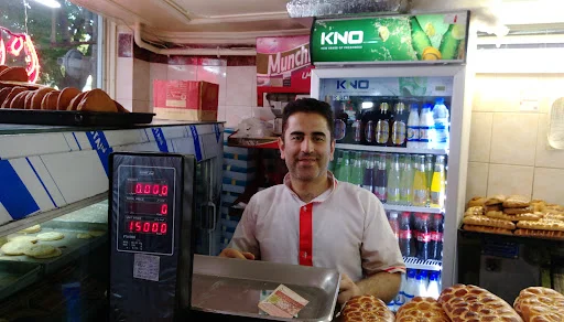 کیک و شیرینی اعیانی