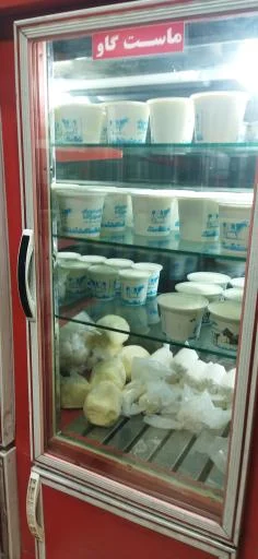 لبنیاتی حسن‌زاده