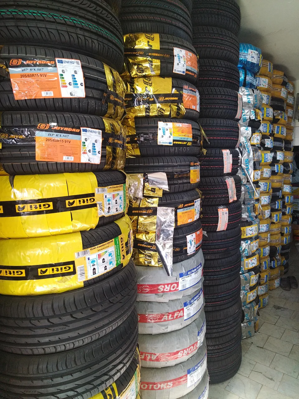 فروشگاه لاستیک ولیعصر