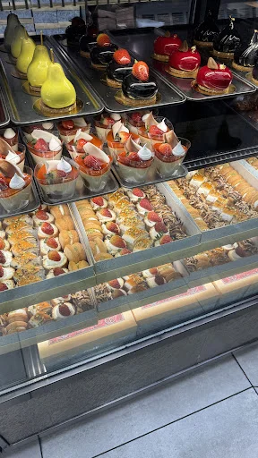 قنادی تک درخت