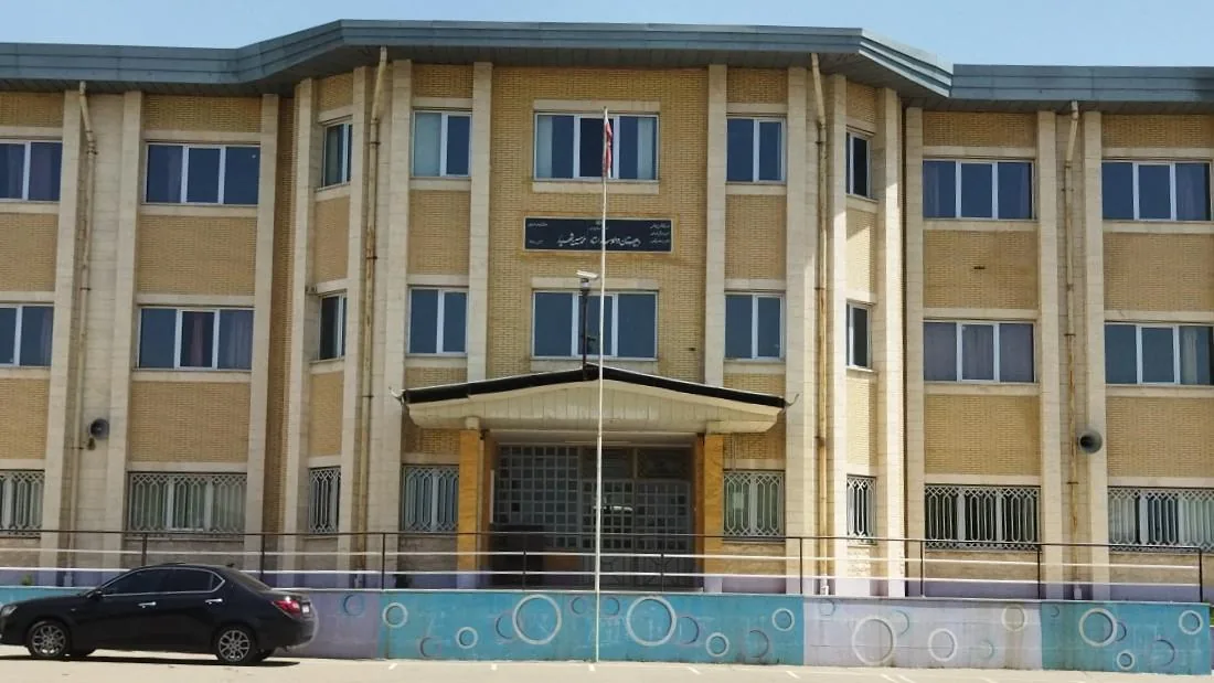 دبیرستان پسرانه استاد شهریار - مدرسه در زنجان