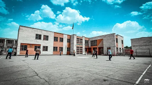 دبیرستان دوره اول غیر انتفاعی ایرانیان (ایران زمین)