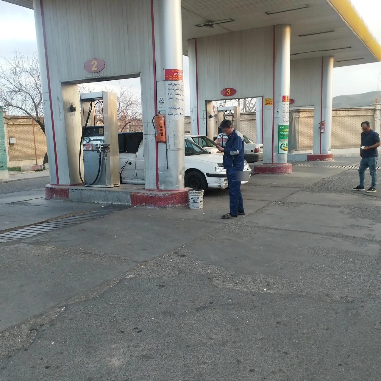پمپ گاز CNG - جایگاه سوخت در زنجان