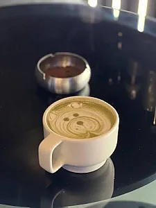 کافه صبحانه امید
