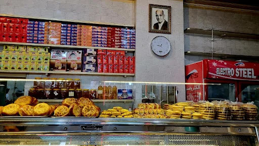 قنادی مشاور