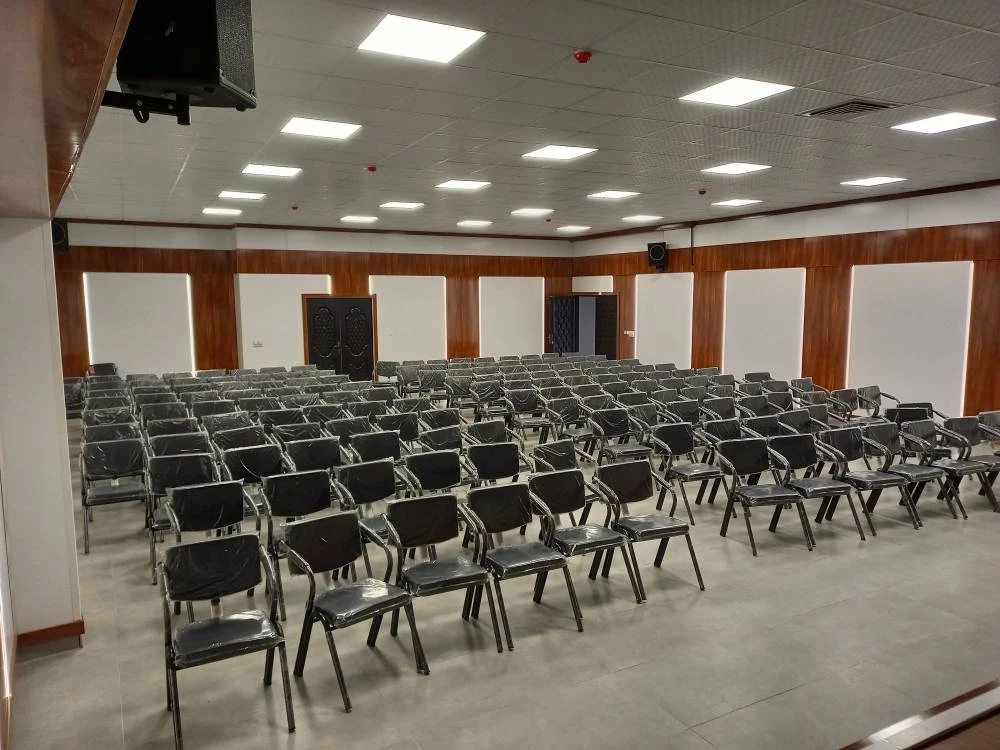 موسسه فنی و آموزشی کادوس مهر