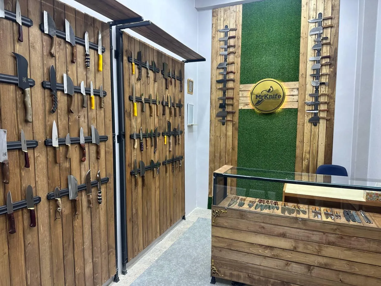 فروشگاه آقای چاقو