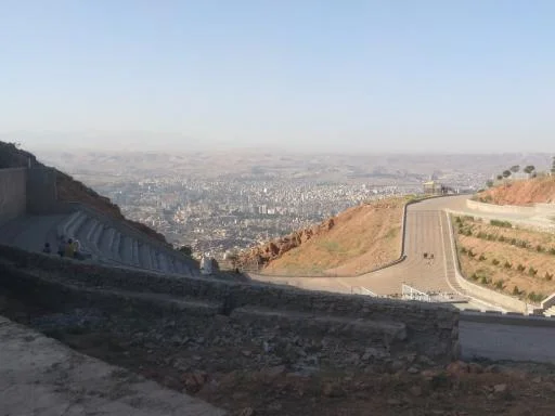 کوه عینالی - گردشگری و جاذبه‌ها در تبریز