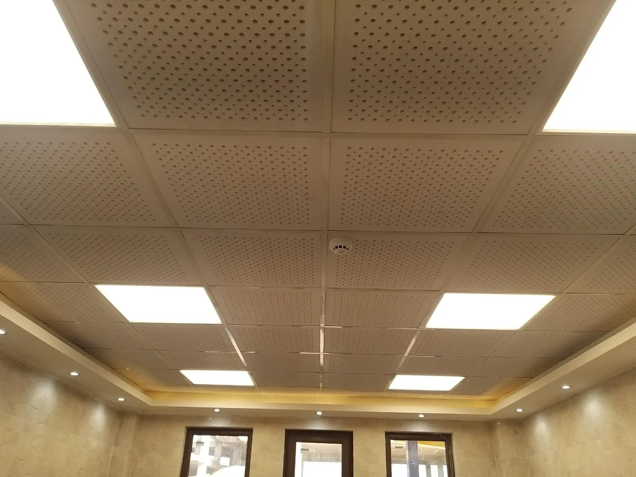 سقف کاذب عاشوری - تصویر 2